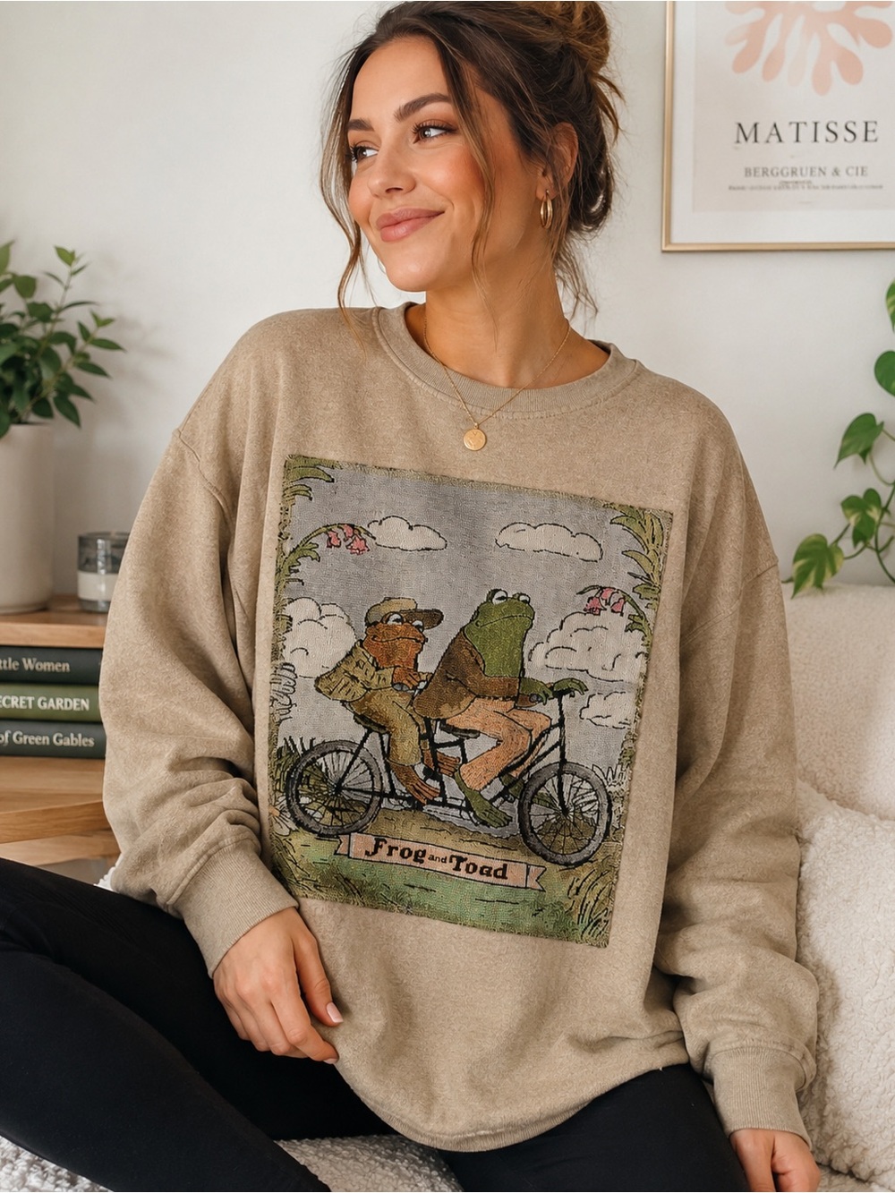 Frog & Toad Together Fleece Sweatshirt | XL | Arnold Lobel Licensed Graphic